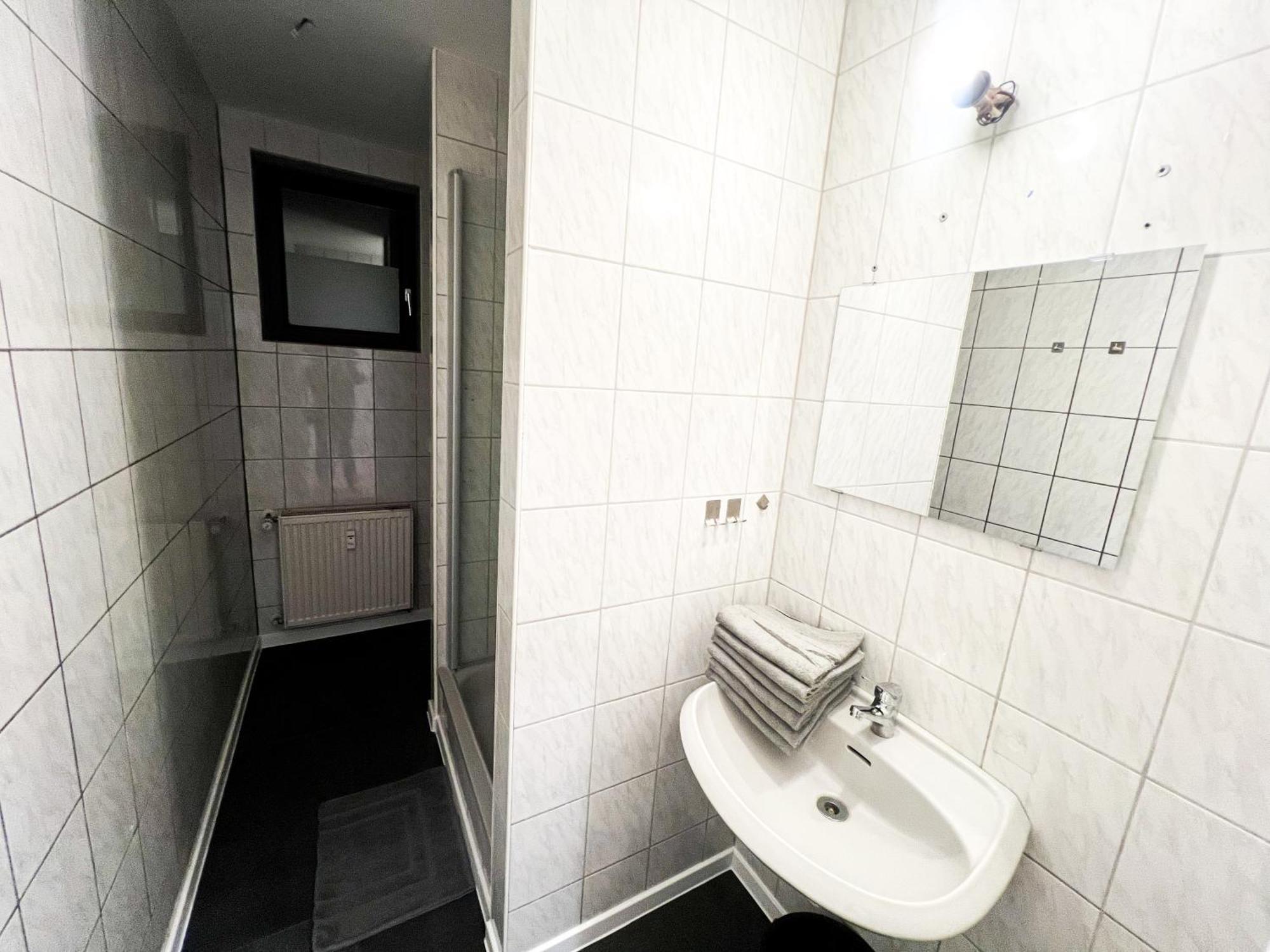 Krefeld House - 20 Min To Dus Airport & Messe Lägenhet Exteriör bild