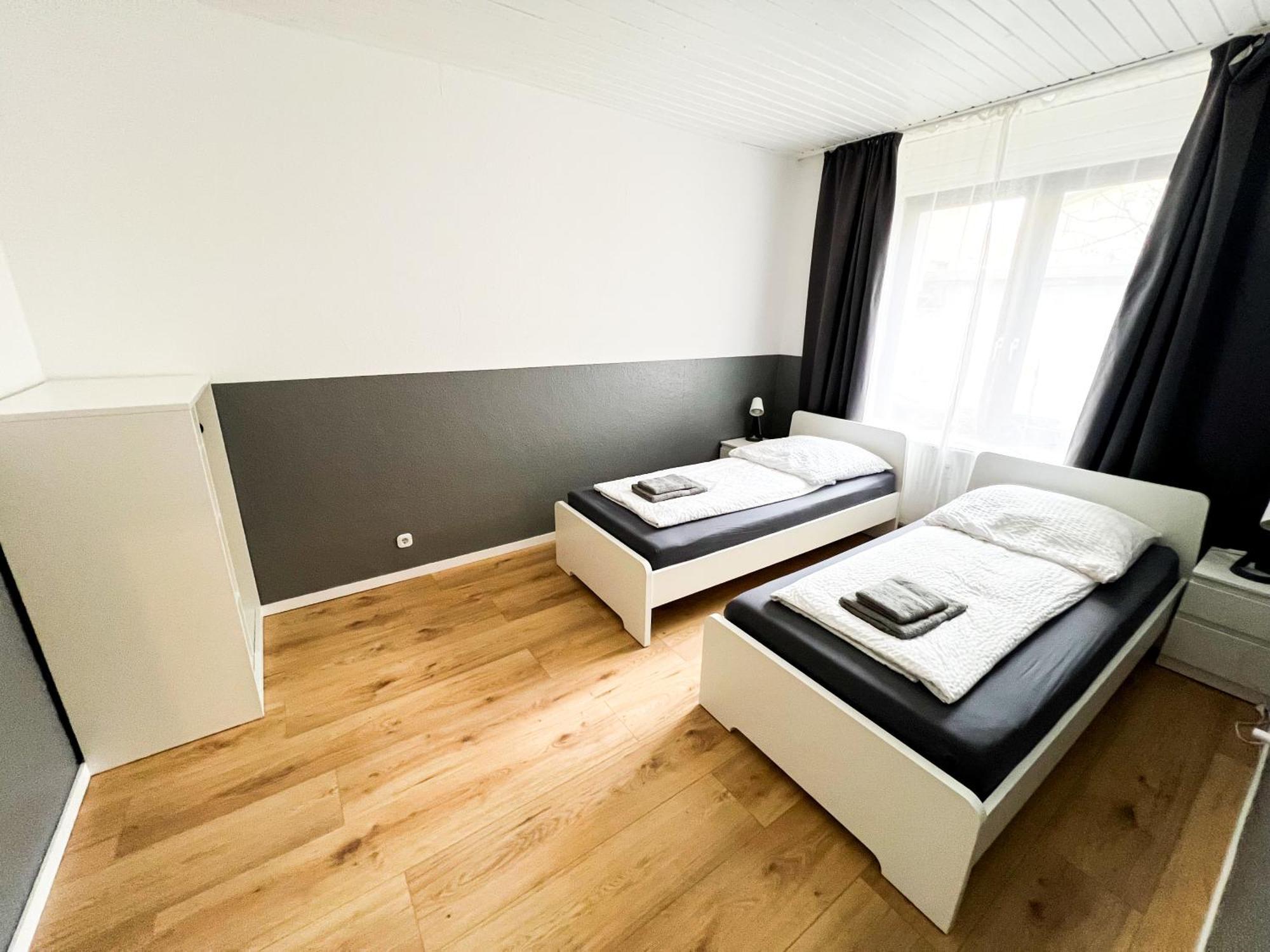 Krefeld House - 20 Min To Dus Airport & Messe Lägenhet Exteriör bild